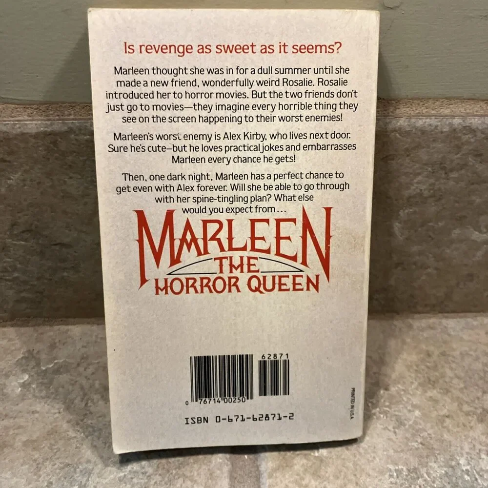 MARLEEN THE HORROR QUEEN Paperback Book LILA PERL 1987‎ Young Adult